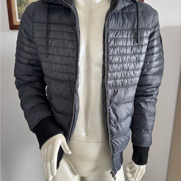 Jacket size small (Moosr Knuckles) - Picture 10 of 10